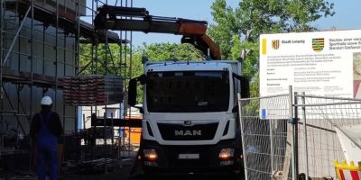 Krane im Baustelleneinsatz