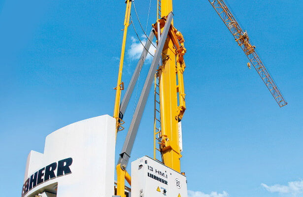 276-turmdrehkrane-1,5-tonnen-schnelleinsatzkrane-22,00-m-ausladung-liebherr-13hm