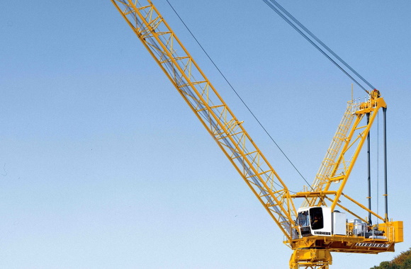 nadelauslegerkran_liebherr_280hc_litronic_luffing_jib_crane