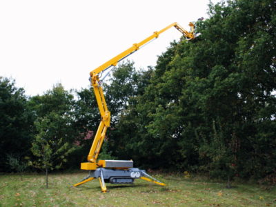 Raupen-Arbeitsbühnen mit Stützen