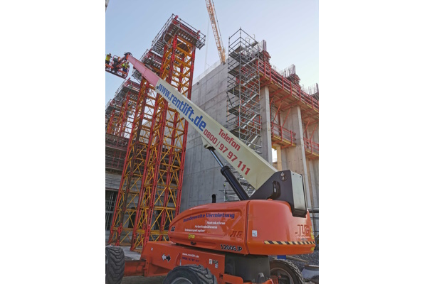 JLG 1200SJP 38 Meter Teleskop-Arbeitsbühne Diesel-Allrad