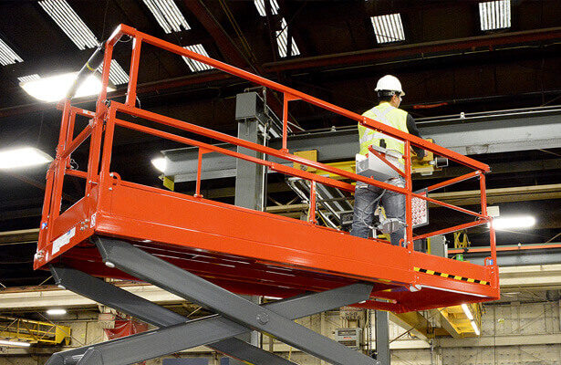 23-scheren-arbeitsbühnen-elektro-11,75m-skyjack-sjiii4632