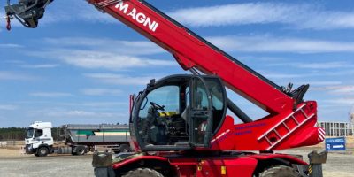 Fast auf jeder Baustelle in Berlin unverzichtbar: Der Teleskopstapler