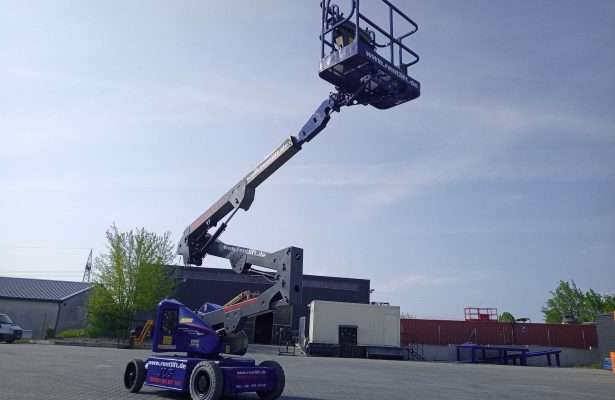 Gelenk-Teleskop-Arbeitsbühne JLG E400AN mit 14,20m Arbeitshöhe, ...