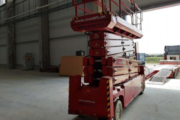 ... mit 1,22 Metern Breite ideal Einsätze im Hochregallager.